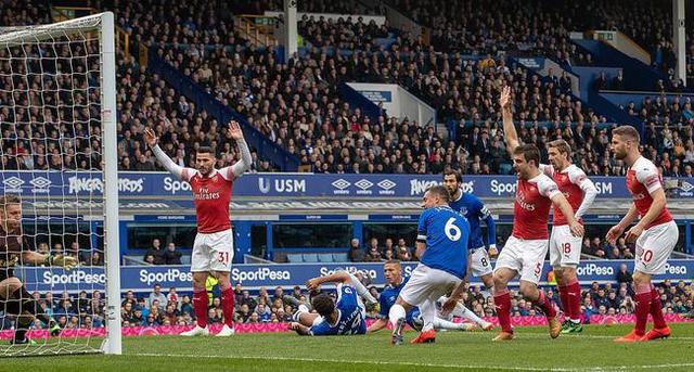  水晶宫主场沦陷负于保级对手埃弗顿